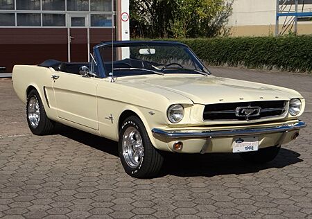 Ford Mustang Cabrio V8 ungeschweißt ~ Classic Data 2-