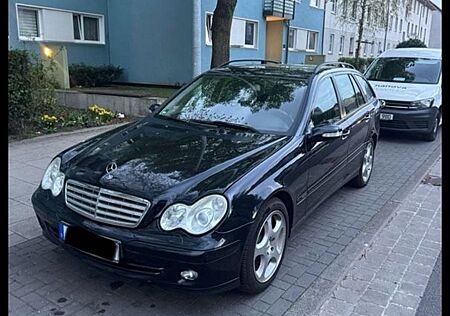 Mercedes-Benz 220 Diesel*Avantgarde*Automatik*Facelift*AHK*Led