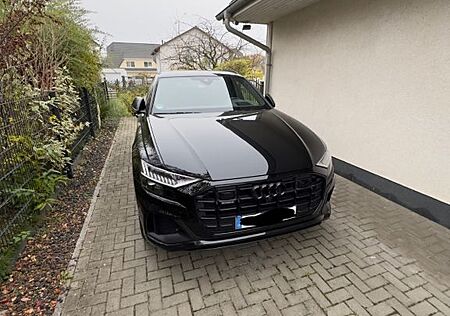 Audi Q8 50 TDI quattro tiptronic - Mythosschwarz