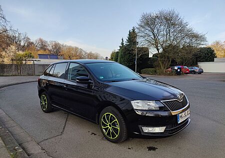 Skoda Rapid TÜV & Zahnriemen Neu 1.4 TDI