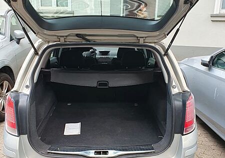 Opel Astra Caravan 1,9 CDTI AUT. AHK.