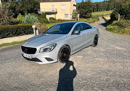 Mercedes-Benz CLA 180 | Top gepflegt | Steuerkette neu