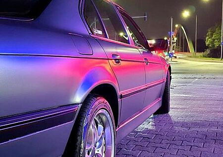 BMW 728i Auto mit Foliierung