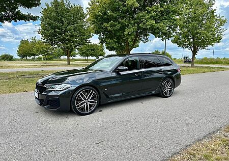 BMW 530i Touring A -M Paket*Laser*Top Ausstattung