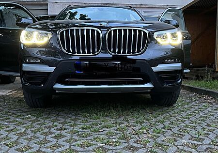 BMW X3 xDrive30d xLine AT xLine, Allwetterreifen NEU