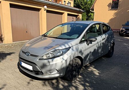 Ford Fiesta 1,25 60kW Ambiente* TÜV/AU Neu.