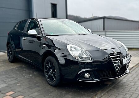 Alfa Romeo Giulietta 1.4 TB 16V Zahnriemen NEU Bremsen NEU