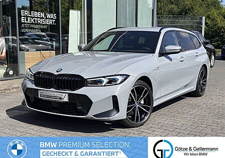 BMW 330e xDrive Touring M Sport Stop&Go AdaptLED HUD