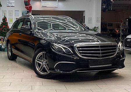 Mercedes-Benz E 220 T d Exclusive Teilleder Amb.Bel Navi RueFa