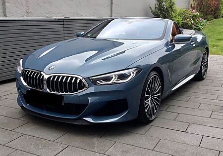 BMW M850i xDrive Cabrio -