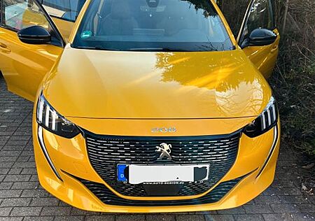 Peugeot 208 PureTech 130 EAT8 GT Pack GT Pack