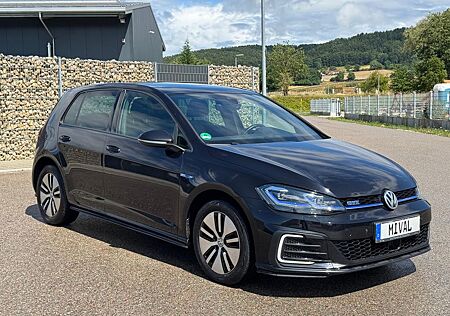 VW Golf Volkswagen 1.4 TSI GTE LED/Panorama/ACC/LaneAssist