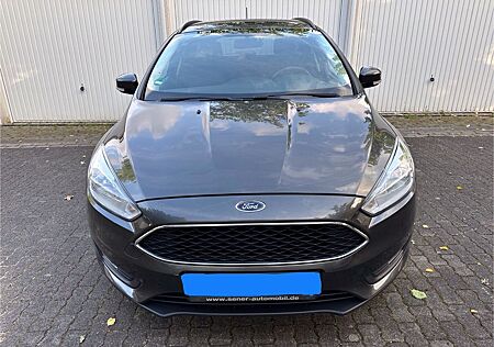 Ford Focus Automatik /Navi / Zahnriemen und TÜV neu