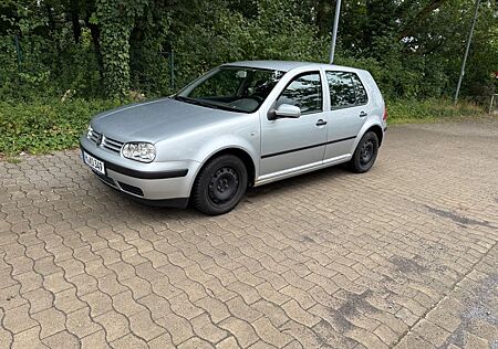 VW Golf Volkswagen 1.9TDI Basic