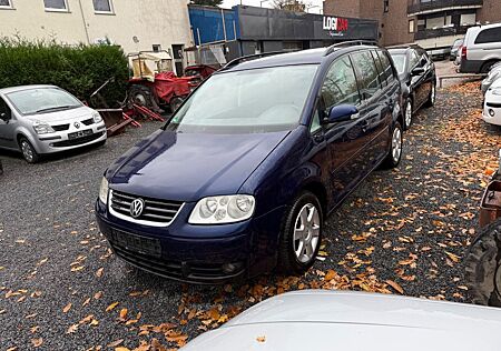 VW Touran Volkswagen 2.0 TDI 7 Sitzer * Standheizung* Scheibed