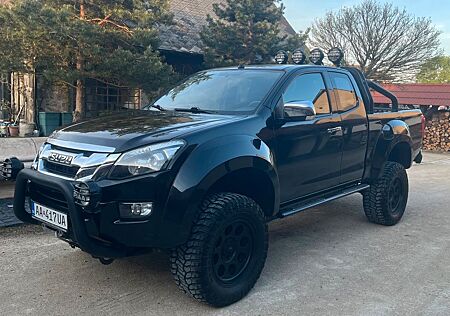 Isuzu D-Max 2,5 BiT DELTA 4X4 OFFROUD UMBAU