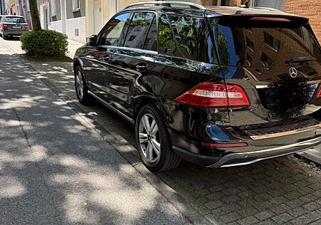 Mercedes-Benz ML 250 BlueTEC 4MATIC -