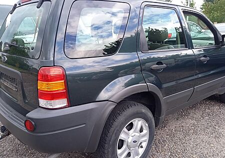 Ford Maverick 2.0 4x4 AHK Klima Leder