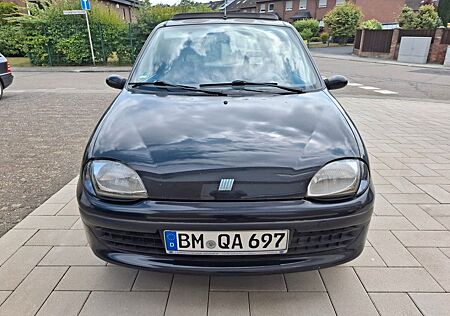 Fiat Seicento Hobby mit Faltdach elektrisch