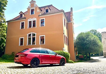 Skoda Superb 2.0 TDI DSG Style Combi Style