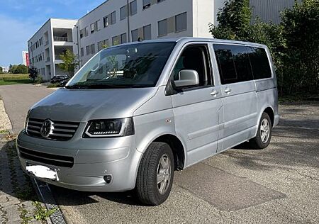 VW T5 Multivan Volkswagen Motorüberholt