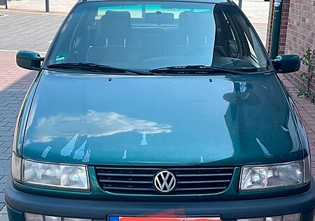 VW Passat Volkswagen 2.0 Highland Highland