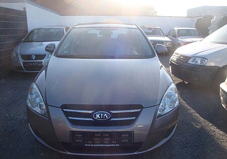 Kia ANDERE Ceed LX