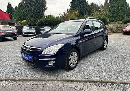 Hyundai i30 gebraucht kaufen Hyundai i30 cw Style Blue