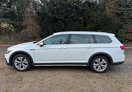 VW Passat Alltrack Volkswagen 2.0 TDI SCR 147kW DSG 4MOTIO...