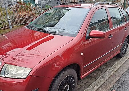 Skoda Fabia Combi 1.4 16V Classic Automatik Classic