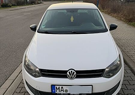 VW Polo Volkswagen 1.6 TDI SHZ KLIMA AHK ALU BERGFAHRASSIS