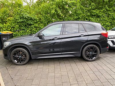 BMW X1 sDrive16d Advantage Leder Pano automatik