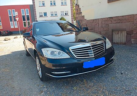 Mercedes-Benz S 350 4 Matic Vollausstattung im guten Zustand!