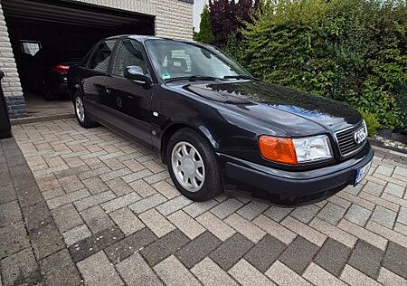 Audi 100