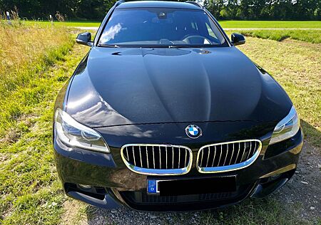 BMW 525d xDrive Touring A - PDC,Kamera,SZH,NightV,M