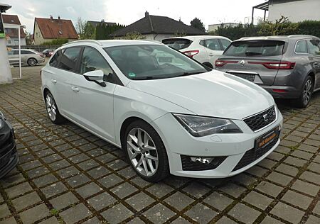 Seat Leon ST FR Teil Leder mit Alcantara LED SHZ PDC