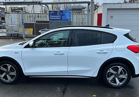 Ford Focus 1,0 EcoBoost Hybrid 114kW Active Active