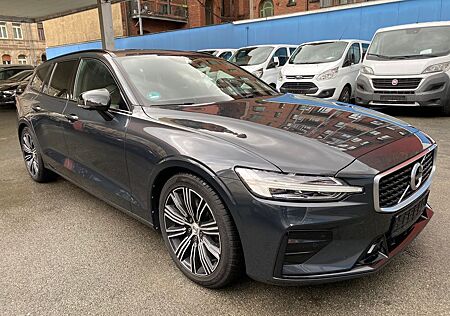 Volvo V60 D4 Geartr. R Design PANO HEAD-UP H/K 360°CAM