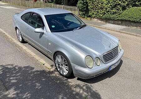 Mercedes-Benz CLK 200 Elegance Sport