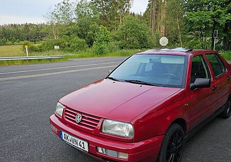 VW Vento Volkswagen 1.8 55kW GLX [Kein Rost][fast Oldtimer]