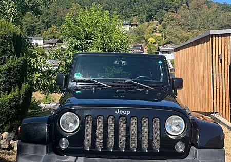 Jeep Wrangler 2.8l CRD Sahara Automatik Sahara