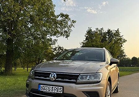 VW Tiguan Volkswagen 2.0 TSI OPF 140kW DSG 4MOTION Highlin...