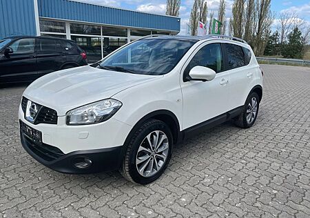 Nissan Qashqai 1.6 Automatik°360°Kamera°Pano°Leder47TKM