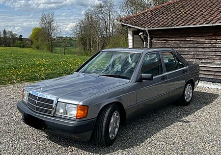 Mercedes-Benz 190