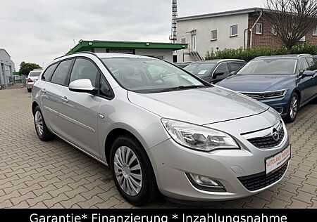 Opel Astra J Sports Tourer Design Edition/ TÜV neu