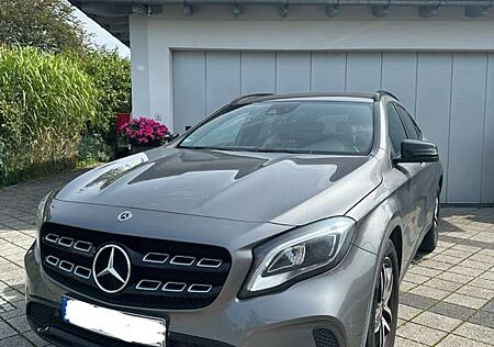 Mercedes-Benz GLA 200 - Top Zustand