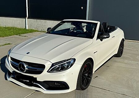 Mercedes-Benz C 63 AMG Mercedes-AMG C 63 S Autom. Mercedes...