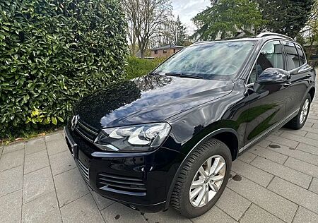 VW Touareg Volkswagen 3.0 V6 TDI Tiptronic BMT Terrain Tec...