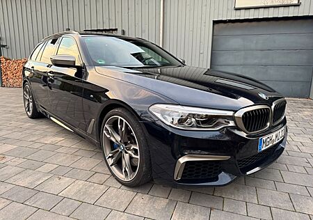 BMW M550 d Touring xDrive HUD H&K Nappa AHK