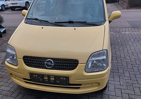 Opel Agila 1.0 -